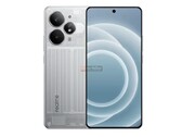 据悉，Realme 15 Pro 的颜色选择之一是醒目的银色背面。(图片来源：91mobiles）