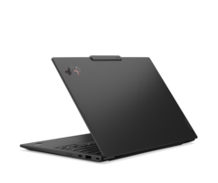 联想 ThinkPad X1 Carbon 14 代灵气版（图片来源：联想）
