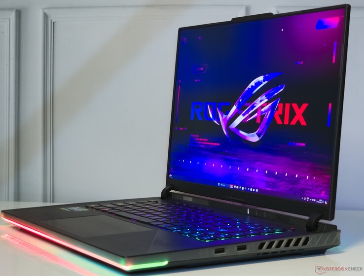 华硕 ROG Strix Scar 16(2024)评测 华硕 ROG Strix Scar 16(2024)评测