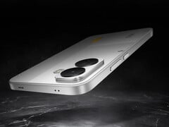 Poco X8 系列现已有四款机型,图中为 Poco X8。
