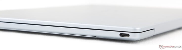 正确写法：USB-C 3.2 Gen. 2 支持 DisplayPort 2.1 + Power Delivery