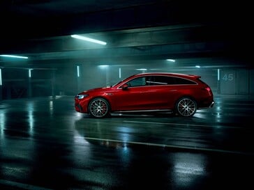 梅赛德斯-AMG CLA 45 1