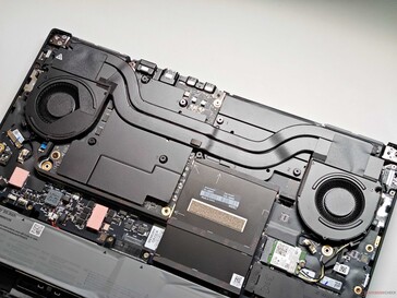 ......但冷却装置较弱且噪音较大。