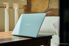 华为 MateBook 14 升级了新硬件（图片来自华为）