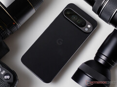 Pixel 9 Pro XL 是符合谷歌最新Android 15 更新条件的几款智能手机之一。(图片来源：Notebookcheck）