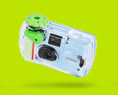 富士胶片 QuickSnap Active 具有防水功能。
