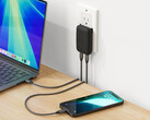 新型 OntheGo GaN 充电器售价 39.99 美元。图：与设备连接的充电砖。(图片来源：Satechi）