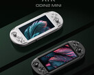 Odin2 Mini 采用主动冷却系统，运行Android 13。（图片来源：AYN Technologies）