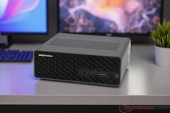 MS-S1 Max 现已接受预订，售价为 2299 美元。图：迷你 PC。(图片来源：Notebookcheck）