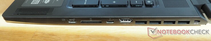 右侧。USB-C 3.2 Gen 2（包括DisplayPort），读卡器，雷电4，HDMI 2.1，Kensington锁。