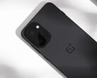 OnePlus 15R 已确认背面配备 5000 万像素主摄像头。图：手机背面。(图片来源：瘦子说）