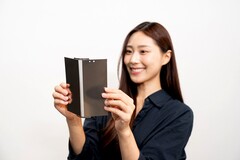 Galaxy Z Fold7 的显示屏据说比上一代产品的寿命要长得多。(图片来源:三星显示器)