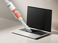 小米 Mijia 轻型吸尘器（如图）重 860 克。