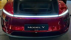 前部 Model Y 灯条可以关闭（图片来源：daltybrewer/X）