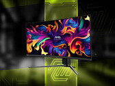 MAG 341CQP 是微星在 CES 2024 上展出的第二大 QD-OLED 显示器。(图片来源：微星科技）