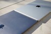 MacBook Pro 16 2019（左）与MacBook Pro 16 2021（右）相比。
