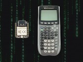 TI-84 + ESP32 = 魔术（图片来源：ChromaLock on YouTube）