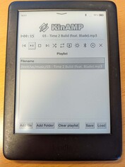 KinAmp 是 Kindle 的 MP3 播放器，可与蓝牙耳机一起使用（图片来源：Notebookcheck）