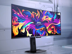 MPG 341CQR X36 是配备第五代串联 QD-OLED 面板的多款显示器之一。