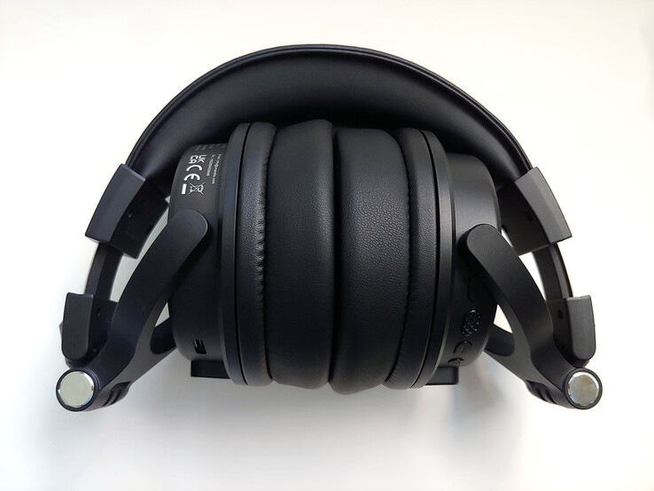 完全折叠。(图片来源：Notebookcheck）