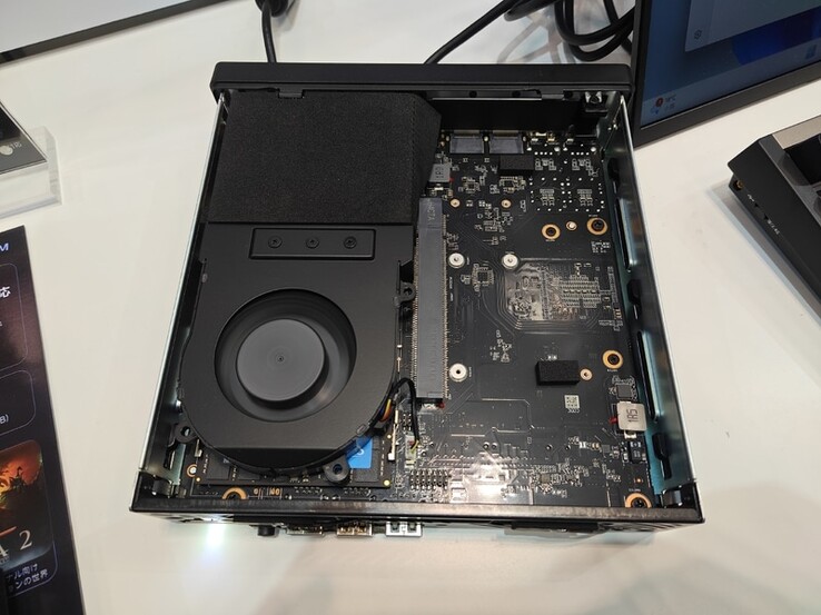 Minisforum MS A2 SFF PC 的 dGPU 插槽（图片来源：PC Watch）