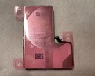2024 年的 iPhone 电池？（来源：Kosutami via X/Twitter）