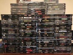 一套包含包装盒的PlayStation 1实体光盘合集
