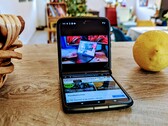 摩托罗拉Razr 2022