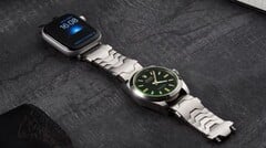 Smartlet One 不仅能让您在手腕上佩戴一块手表,还能佩戴两块手表。(图片来源:Smartlet)