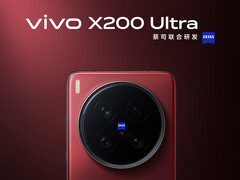 vivo X200 Ultra 含有三个后置摄像头，尽管表面上看起来并非如此。(图片来源：vivo）