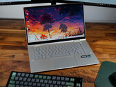 配备 OLED 显示屏的 Intel HP Envy x360