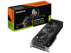 技嘉GeForce RTX 5070 WINDFORCE SFF GPU 的产品图片。(图片来源：亚马逊）