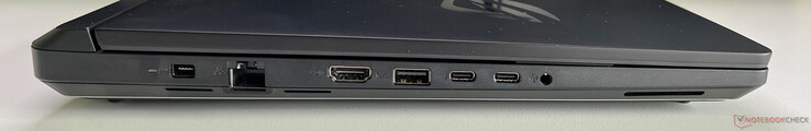 左：电源、以太网（2.5 GBit/s）、HDMI 2.1 FRL、USB-A 3.2 Gen 2（10 GBit/s）、2x USB-C 4.0（带 Thunderbolt 5）（120 GBit/s、DisplayPort、Power Delivery）、3.5 mm 音频