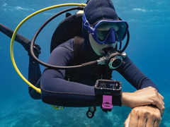 Garmin 的 Descent X30（如图）正在接受更新。(图片来源：Garmin）