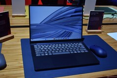 联想 IdeaPad Vibe 14(深邃蓝)。