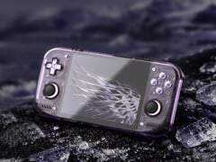 Retroid Pocket Nova 是一款采用Android 系统的 4:3 比例掌上游戏机。