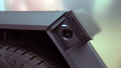Cybertruck 能以 350 千瓦的 V4 增压器速度行驶（图片：Top Gear/YT）