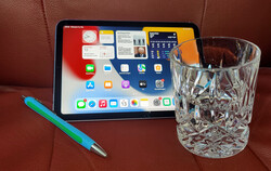 测试Apple iPad Mini 6。
