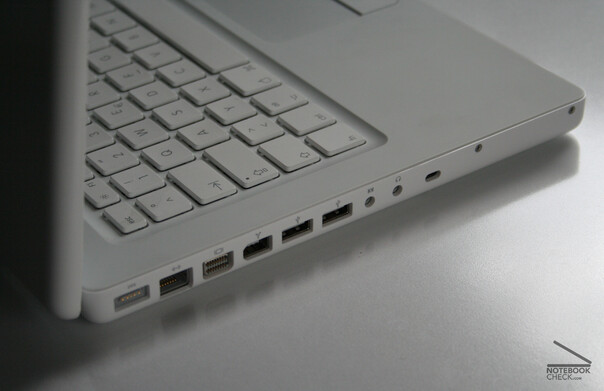 时至今日，Apple ，2006年的MacBook仍然可以用来做一些平凡的事情，这要归功于它的x86 CPU（图片来源：Notebookcheck）。