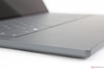 前缘不再变细，看起来更方正、更硬朗