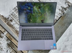 华为MateBook D 14 (2022)，由华为德国提供