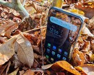 Oukitel WP60 的 7.2 英寸屏幕几乎比其他任何手机都大，但电池续航时间仍然很长。