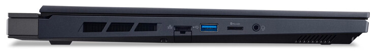 左侧千兆以太网（2.5 Gbit/s）、USB 3.2 Gen 1 (USB-A)、microSD 存储卡读卡器、音频组合端口