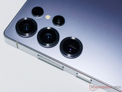 电池容量超过 7,000 mAh 的旗舰机的出现可能很快就会让Galaxy S25 Ultra 蒙羞。（图片来源：Notebookcheck）