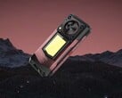 Oukitel WP56 强固型智能手机拥有 16,000 毫安时的大容量电池，可长时间运行。(图片来源：Oukitel）