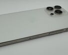 带有触觉按钮的 iPhone 原型机。(图片来源：Apple Insider）