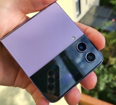 三星Galaxy Z Flip4 5G智能手机评论