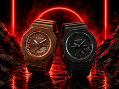卡西欧 G-Shock GMA-P2110B-1A 和 G-Shock GMA-P2110B-5A(从右到左)