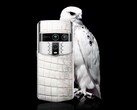 Vertu Agent Q 的钻石款售价超过 10 万美元。(图片来源：Vertu）