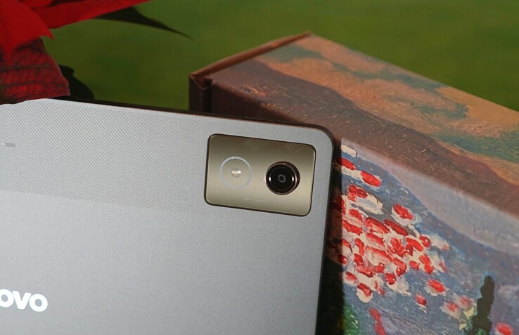 联想 Idea Tab Pro 平板电脑的后置 1300 万像素摄像头在光线充足的条件下功能良好。